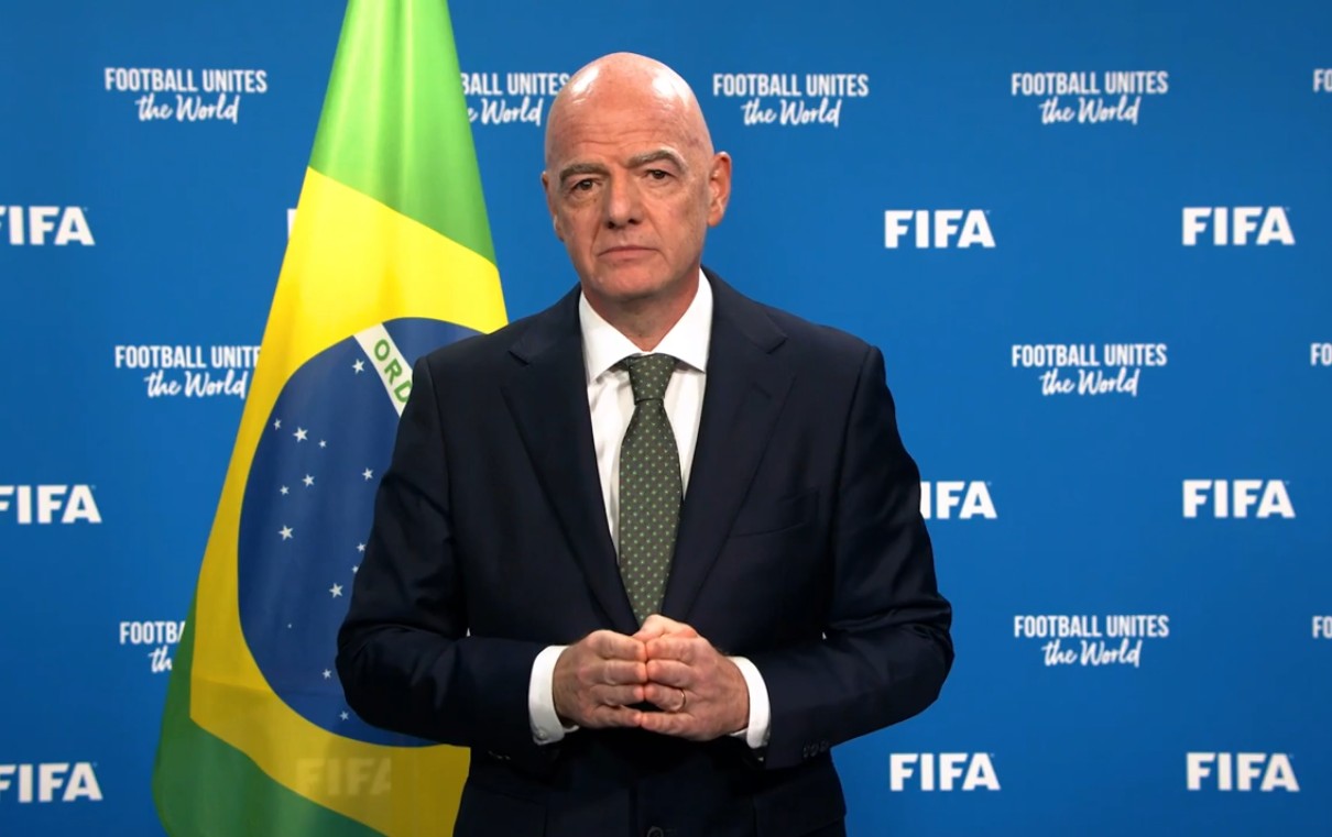 À Justiça dos EUA, Fifa acusa Uefa de promover "campanha de difamação" com ações