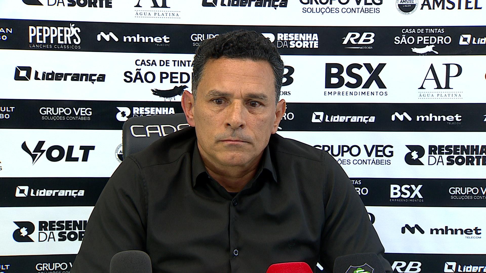 Figueirense negocia renovação com Raul Cabral e busca manter um terço do elenco