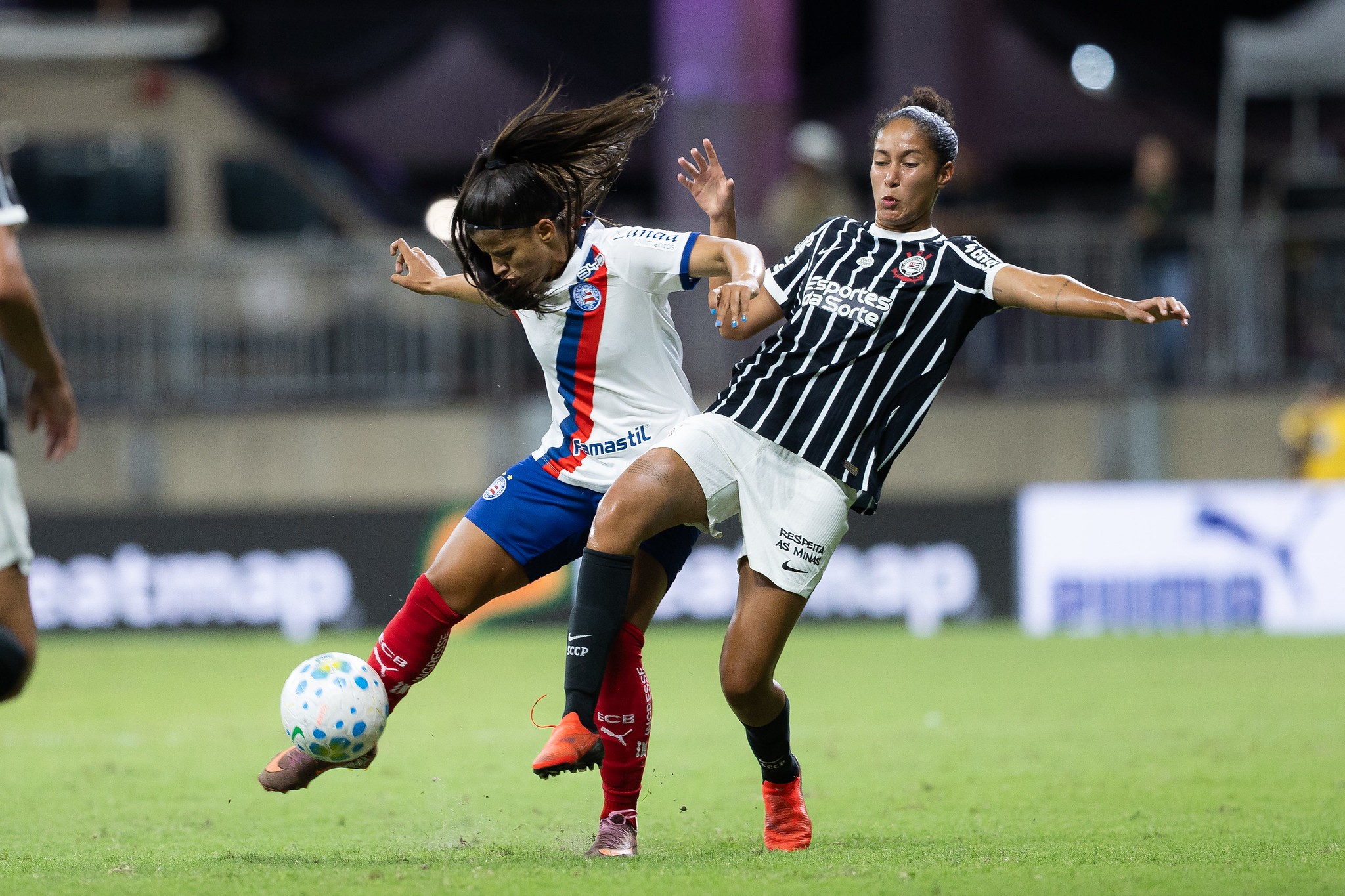 Brasileirão Feminino: Arthur Elias vai à Neo Química Arena para ver semifinal entre Corinthians e Bahia