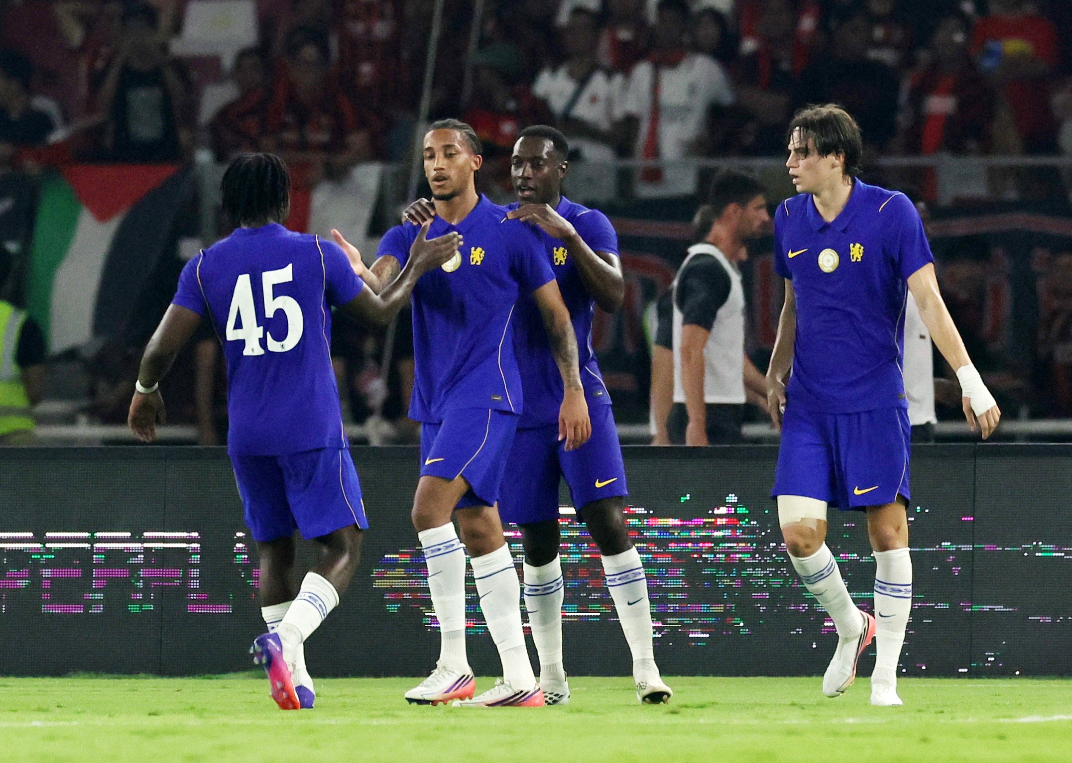 João Pedro marca duas vezes, e Chelsea vence Milan em amistoso