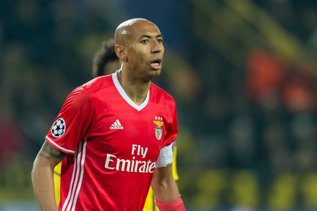 Luisão critica punição da Uefa a Prestianni: "O recado é perigoso"