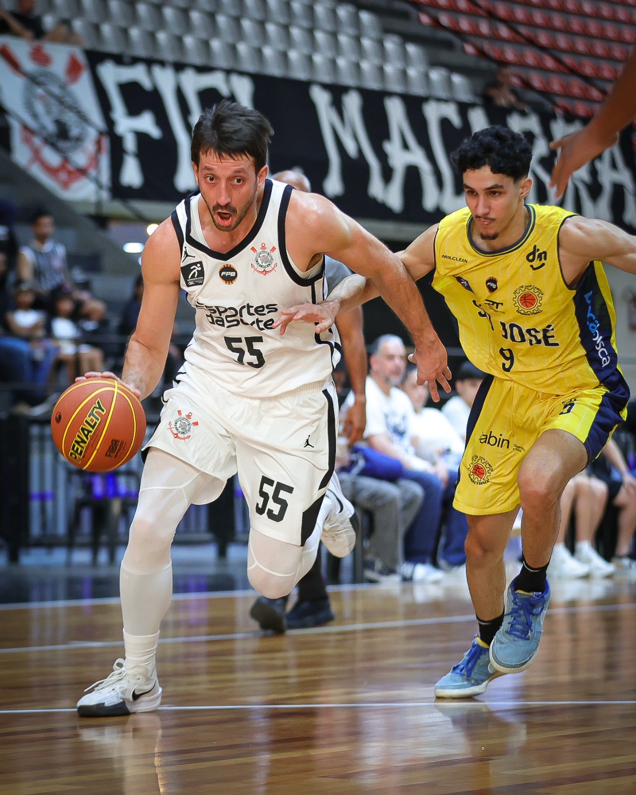 Corinthians domina partida e vence o São José pelo Campeonato Paulista de Basquete