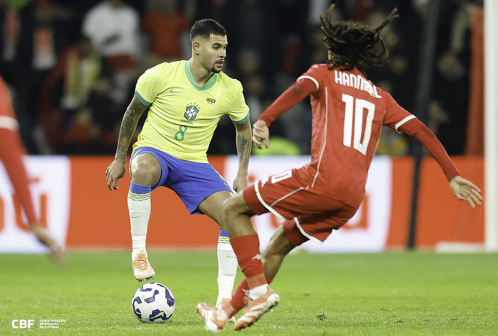 Bruno Guimarães diz ter temido pela Copa e vibra com retorno: "Nunca tinha sentido essa dor"