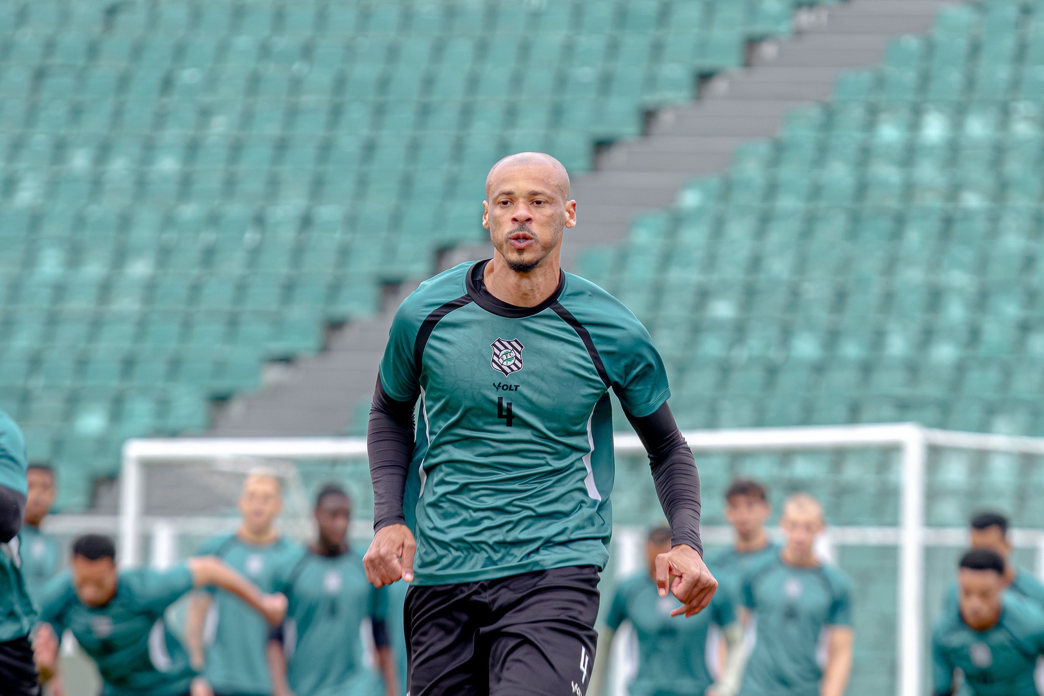 Anderson Conceição ganha espaço no Figueirense e mira reação na Copa SC