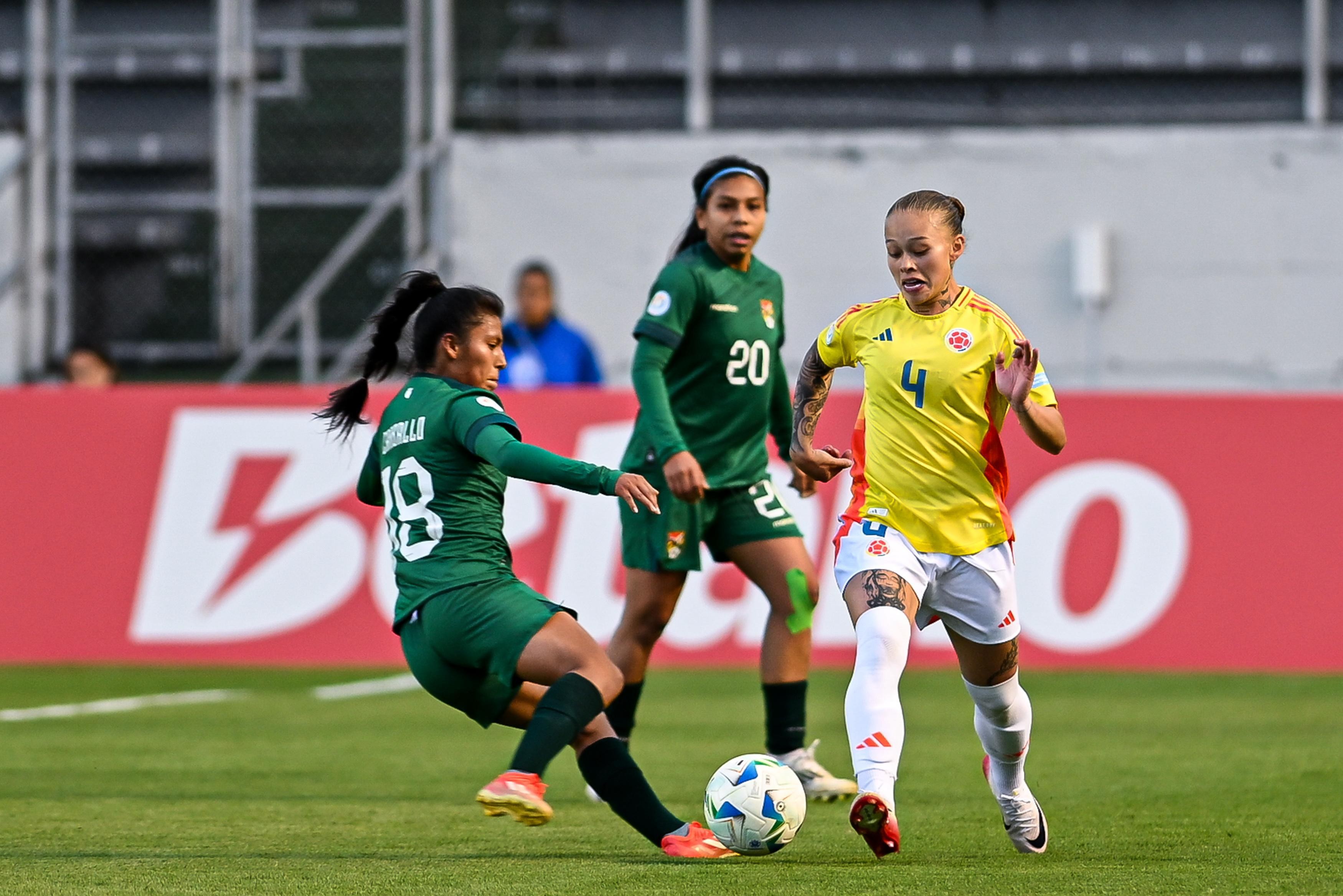 Lesão no joelho durante Data Fifa tira lateral do Palmeiras da Libertadores Feminina