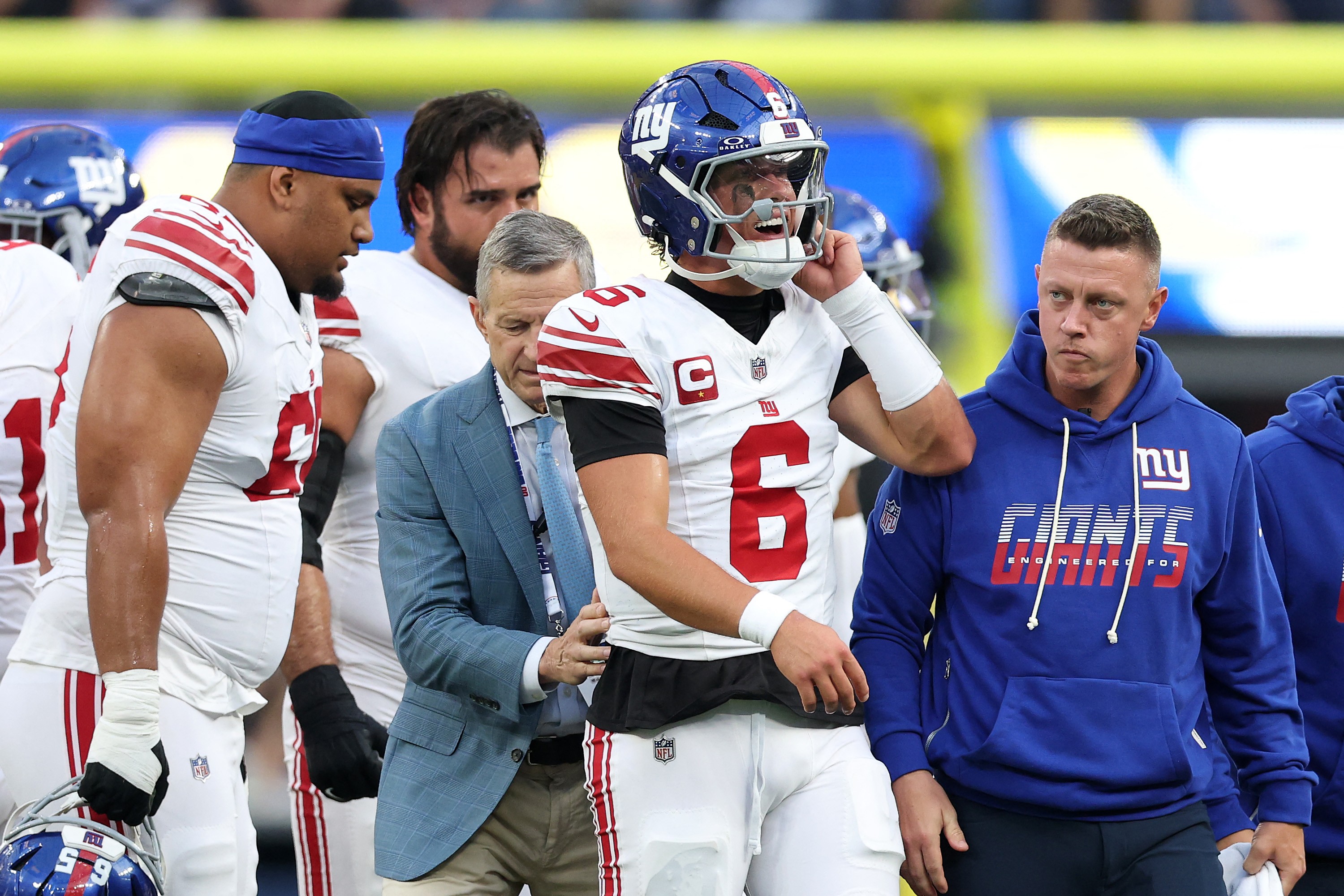 NFL: New York Giants perde Jaxson Dart pelo resto da temporada por lesão no joelho