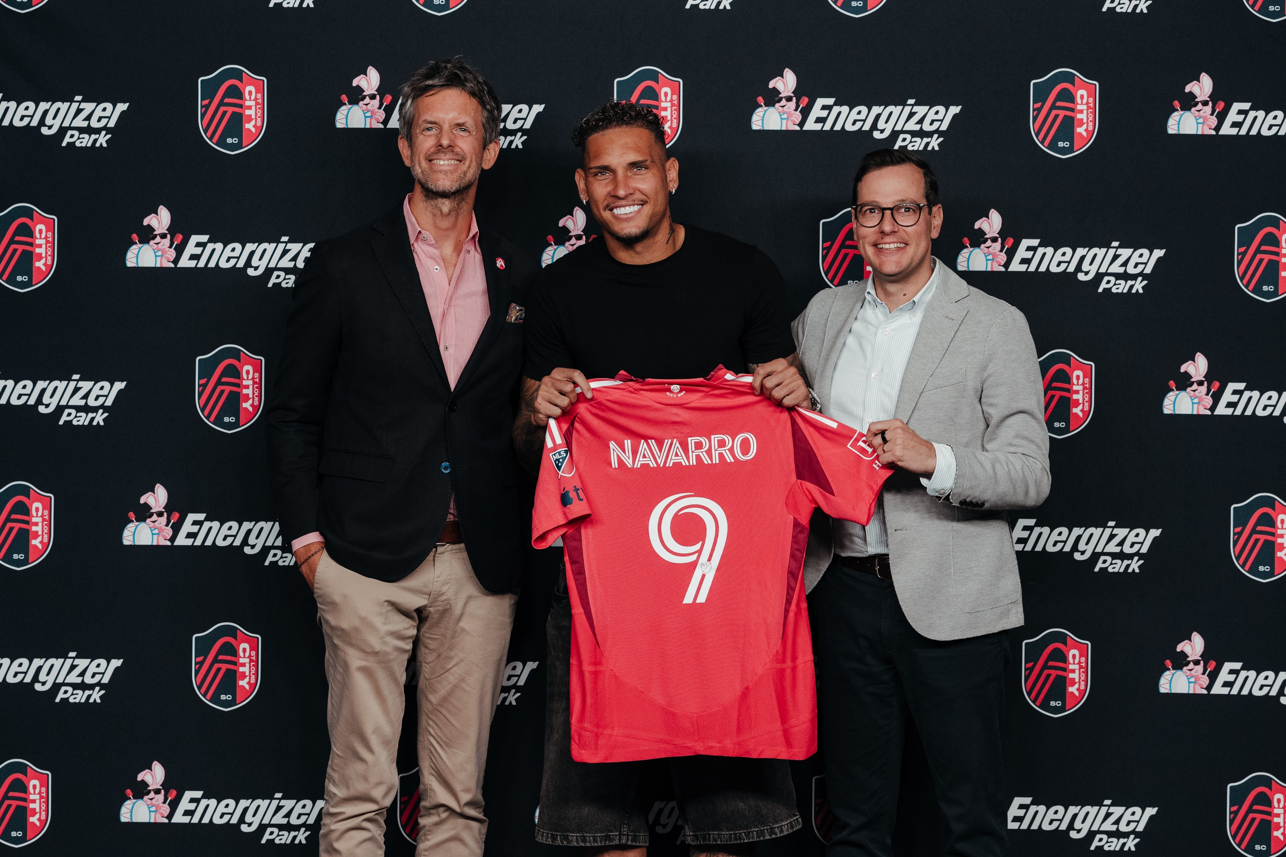Ex-Palmeiras reforça St. Louis City na maior transferência entre clubes da MLS