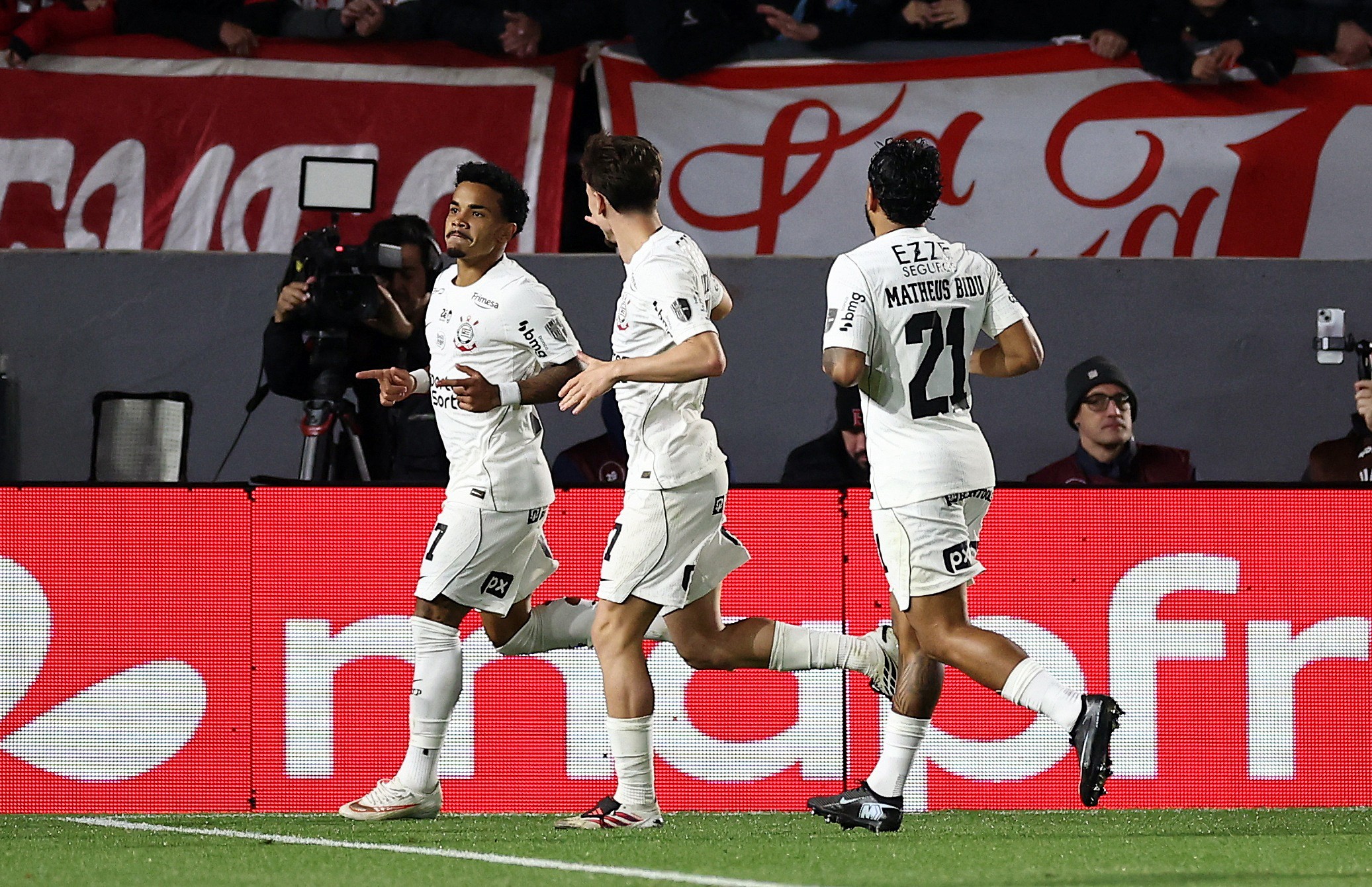 A Libertadores é onde o Corinthians consegue respirar