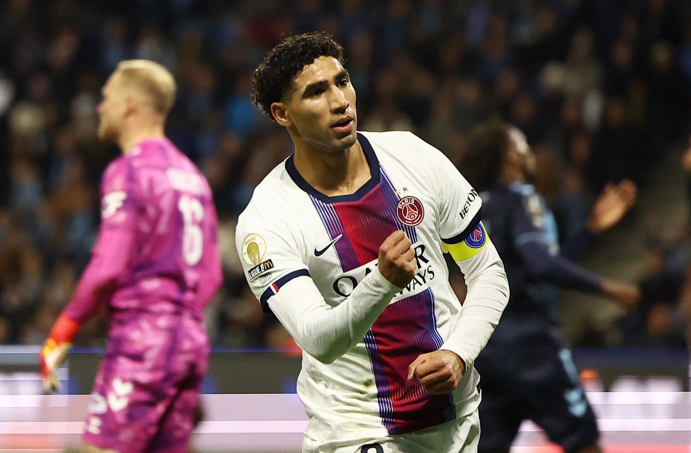 Hakimi faz três, PSG goleia Le Havre e mantém liderança do Francês