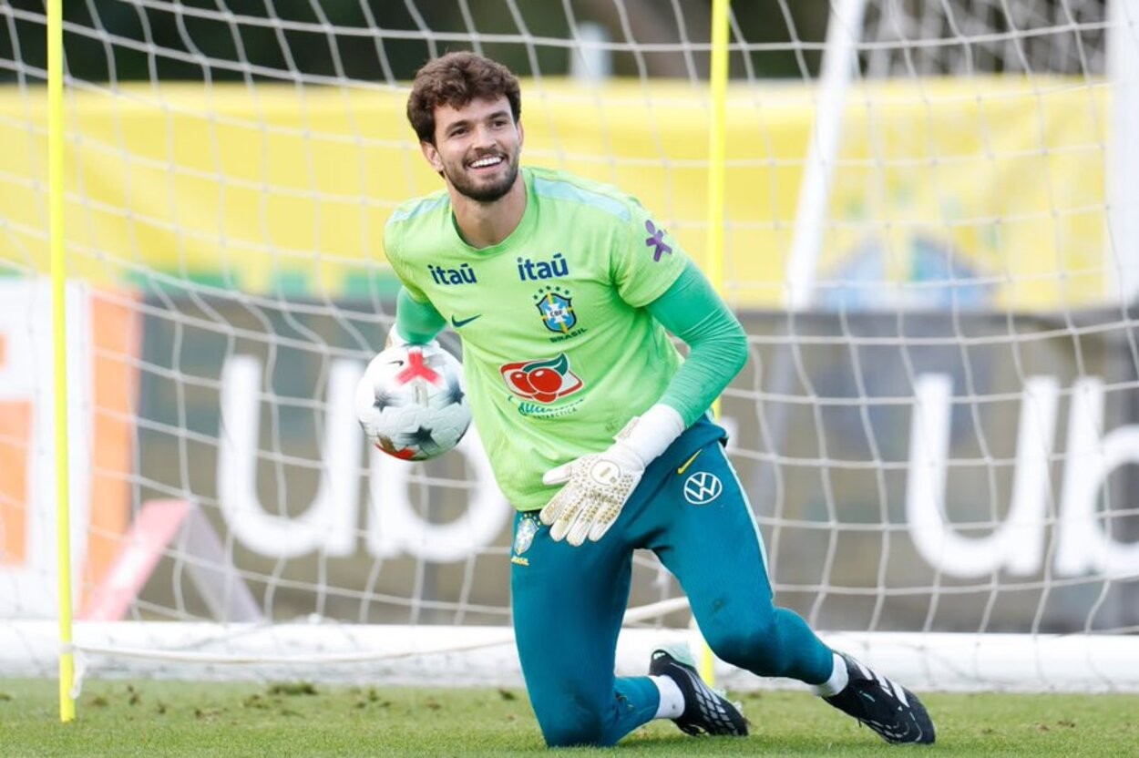 Otávio nega frustração por atuação contra Austrália e vibra com estreia na Seleção: "Ano mágico"