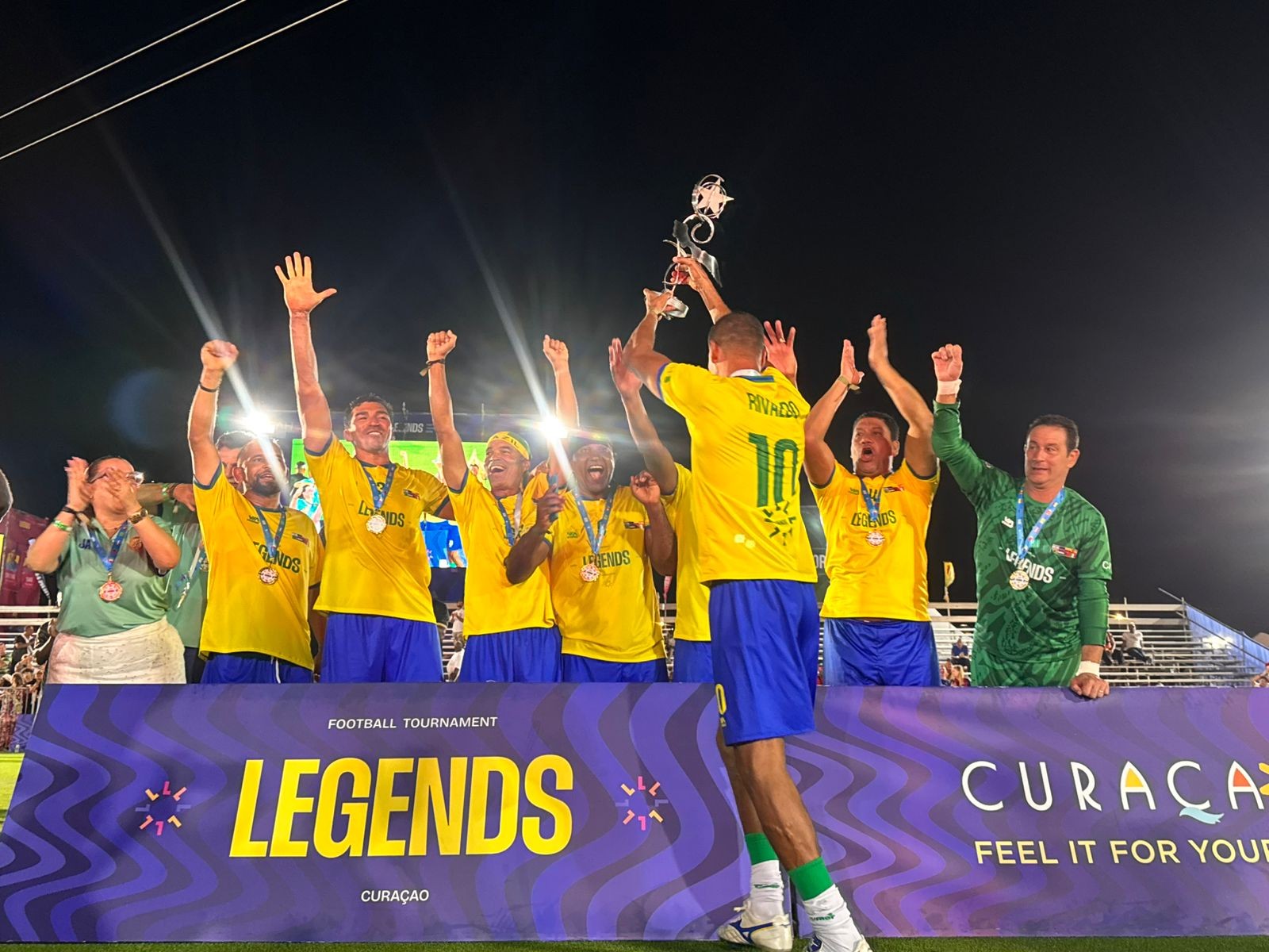 Brasil vence Legends Cup com elenco de campeões do mundo em Curaçao