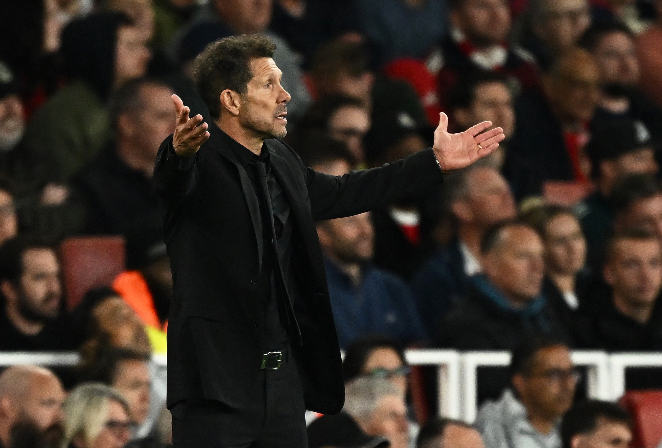 Simeone manda recado a Mourinho após vitória: “Respeitar os outros”