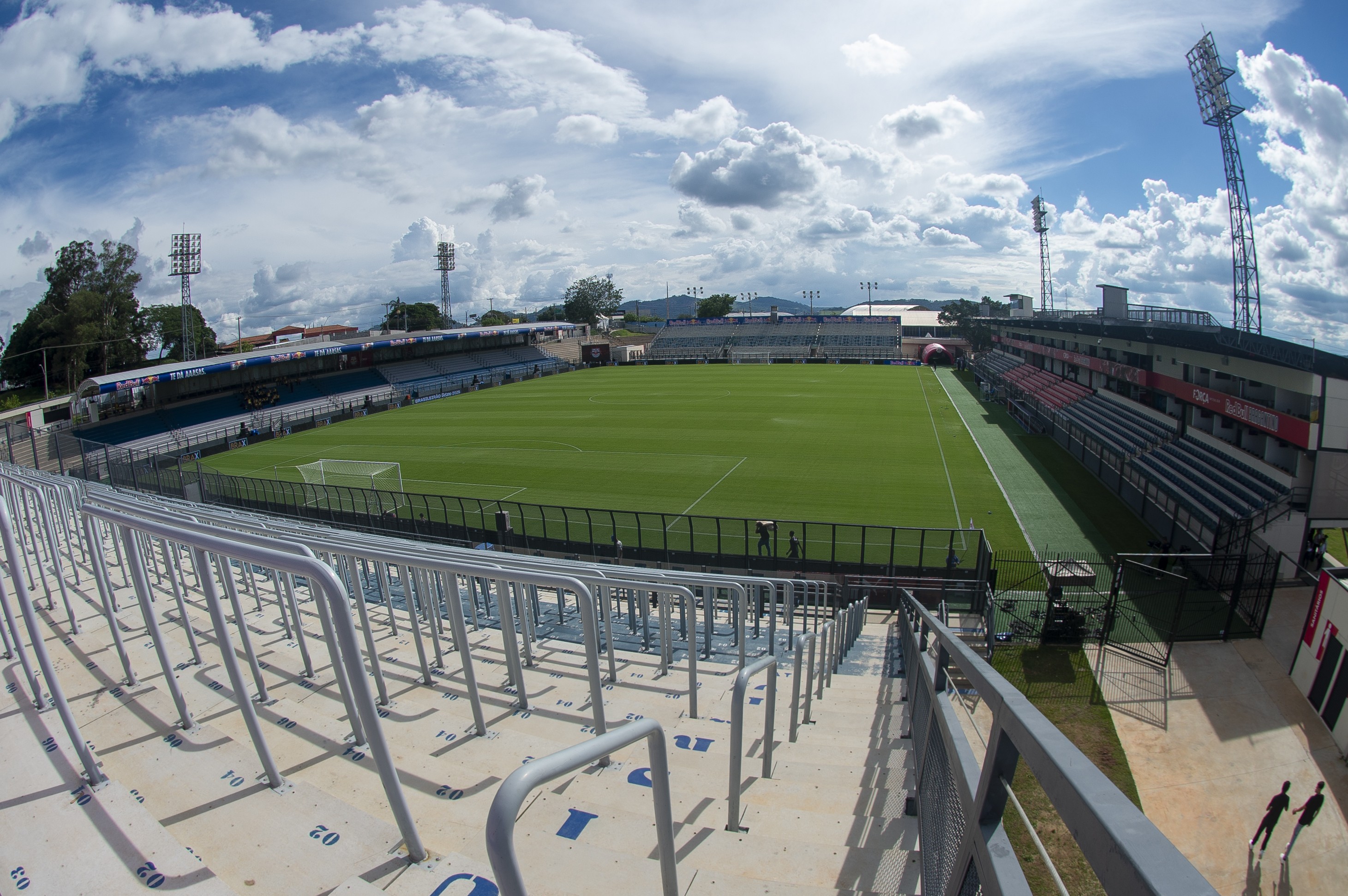 Bragantino x Palmeiras: onde assistir ao vivo, horário e escalações