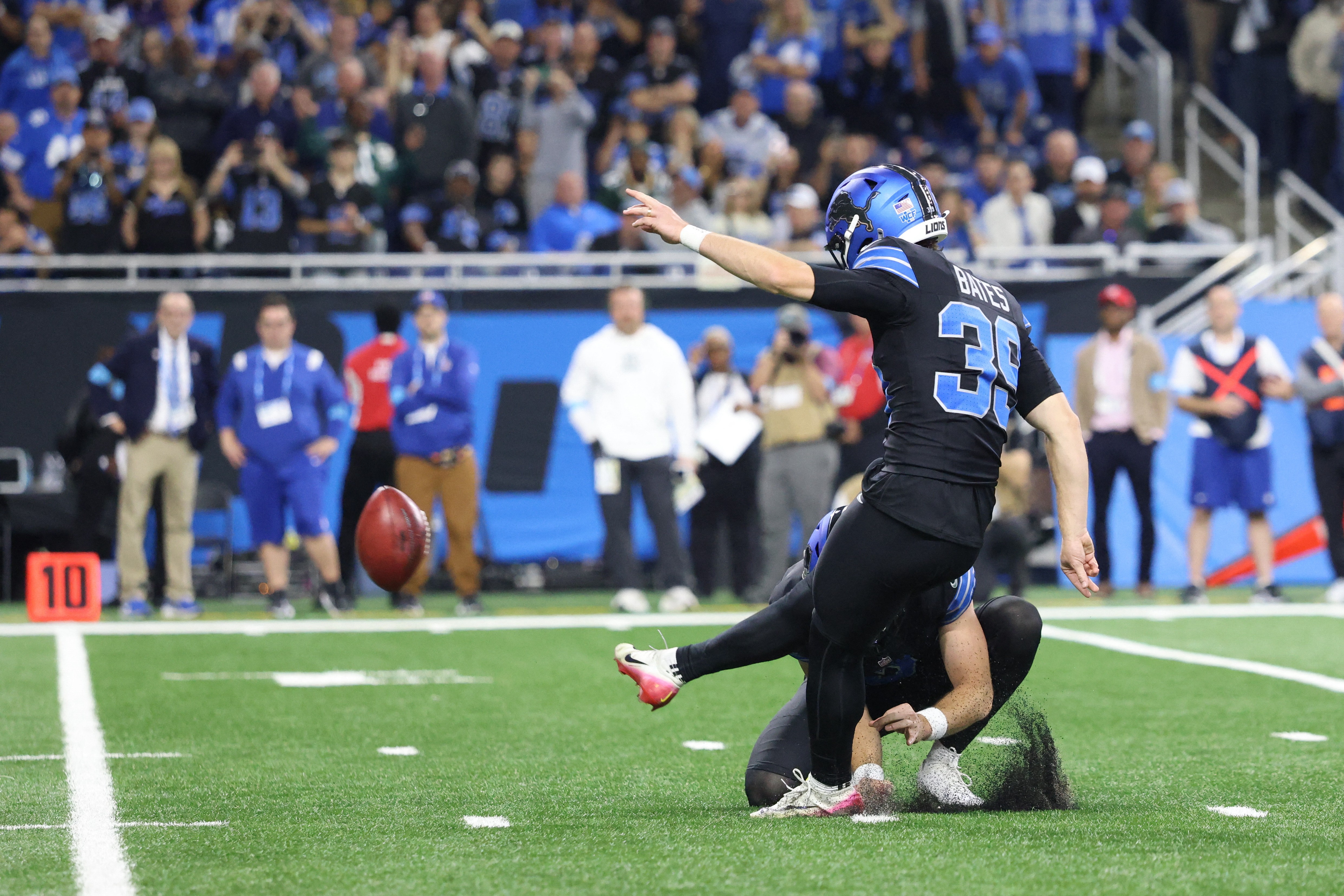 Detroit Lions vence Packers com chute no último segundo e embolam divisão