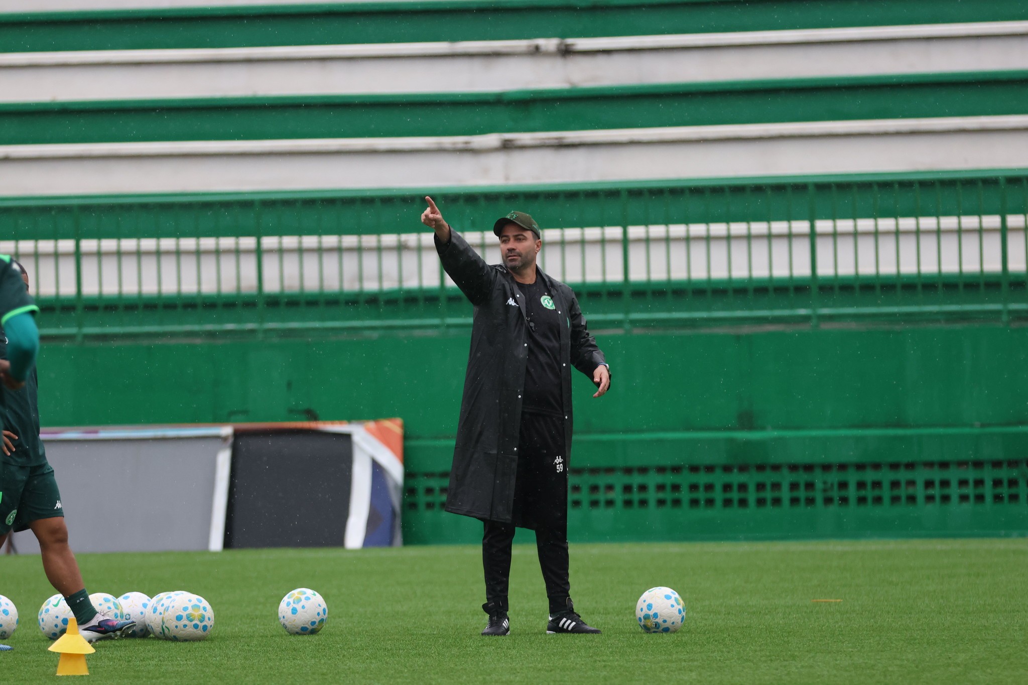 Escalação da Chapecoense: treinos fechados e mistério na preparação