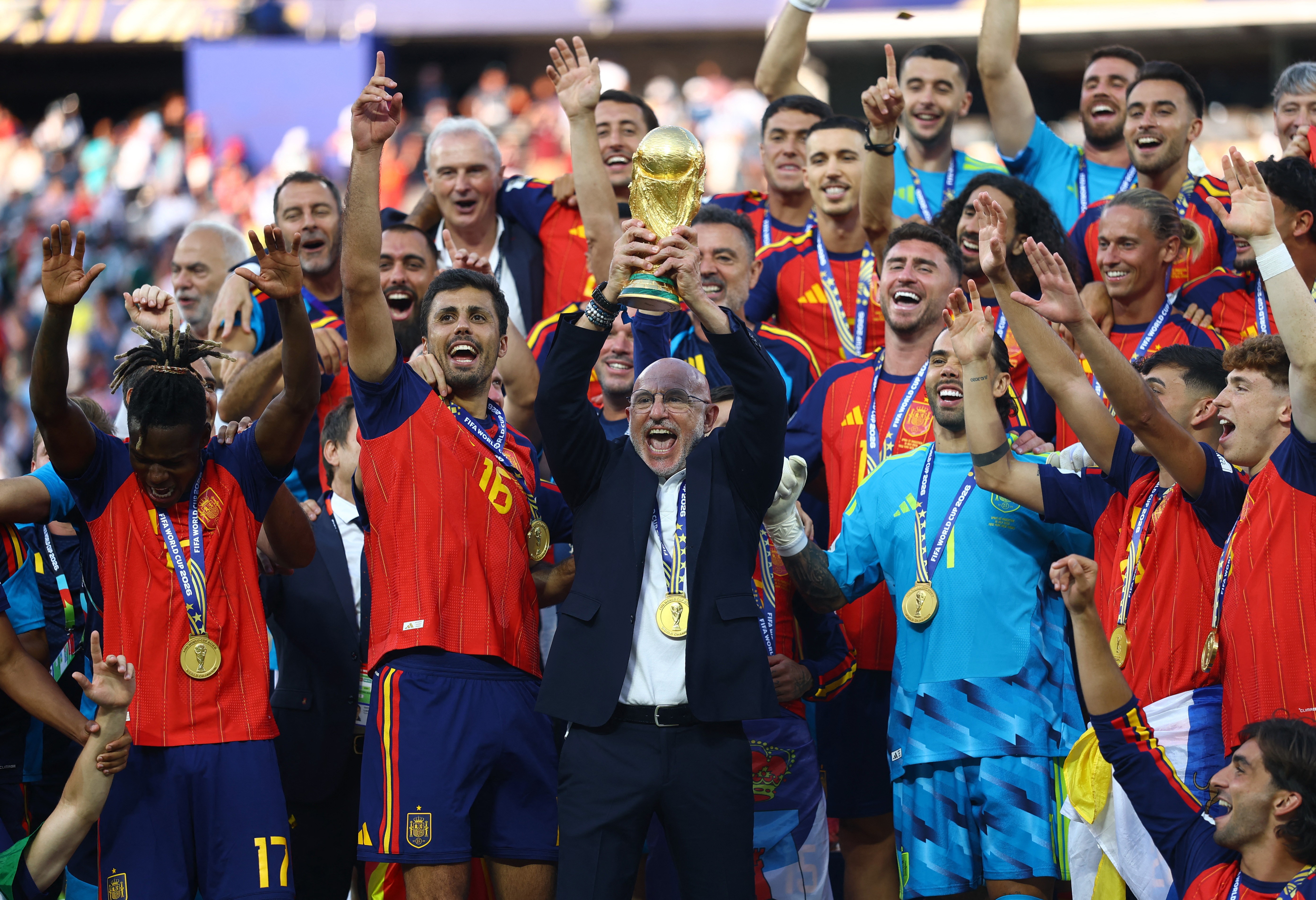 A máquina que abastece a campeã: jovem na base da Espanha pode fazer 400 jogos até o profissional