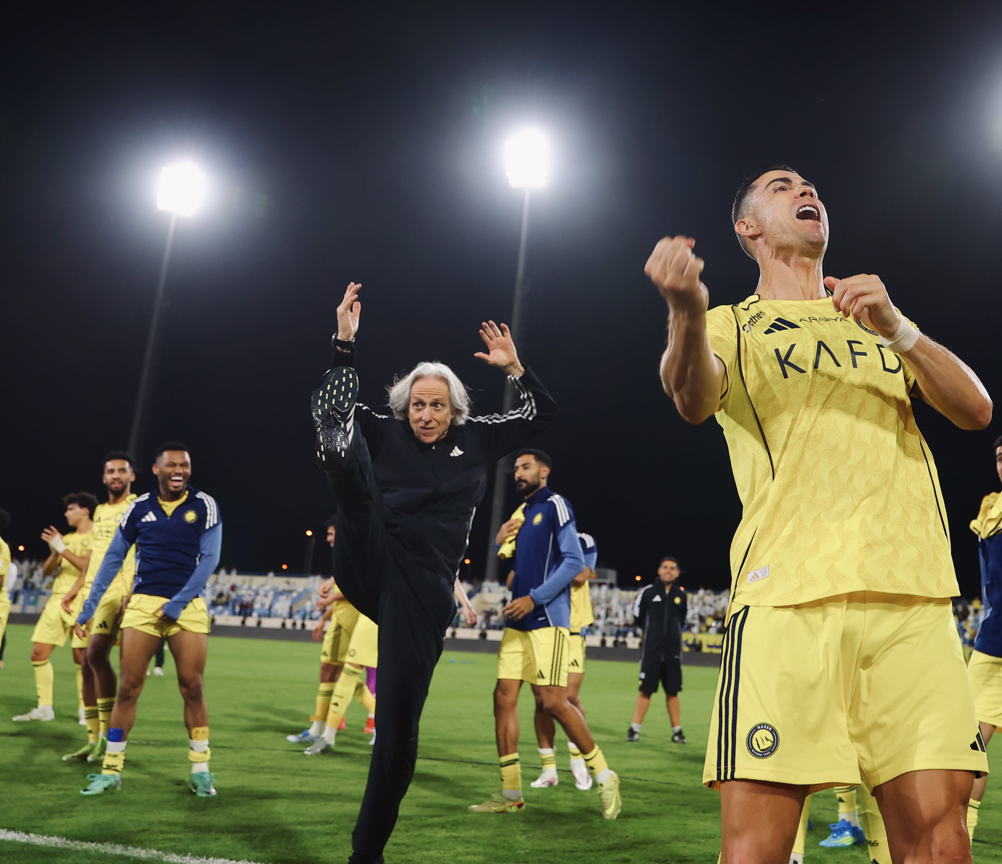 Cristiano Ronaldo faz gol de nº 968, e Al-Nassr vence o Al-Okhdood; veja