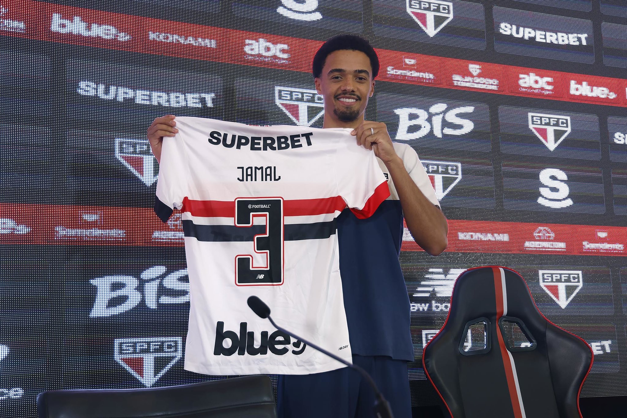 Longevidade rara: só 11 reforços do São Paulo desde 2020 chegaram a 100 jogos pelo clube