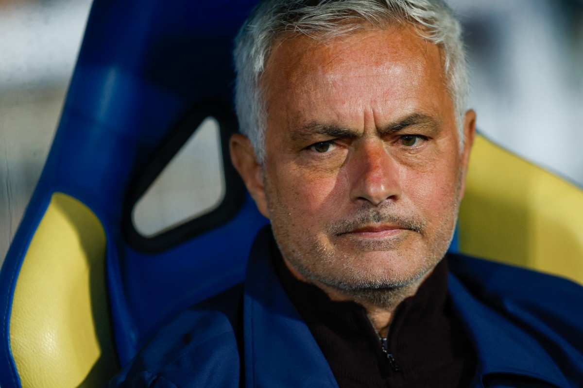 Mourinho assina contrato com o Real Madrid, diz jornal