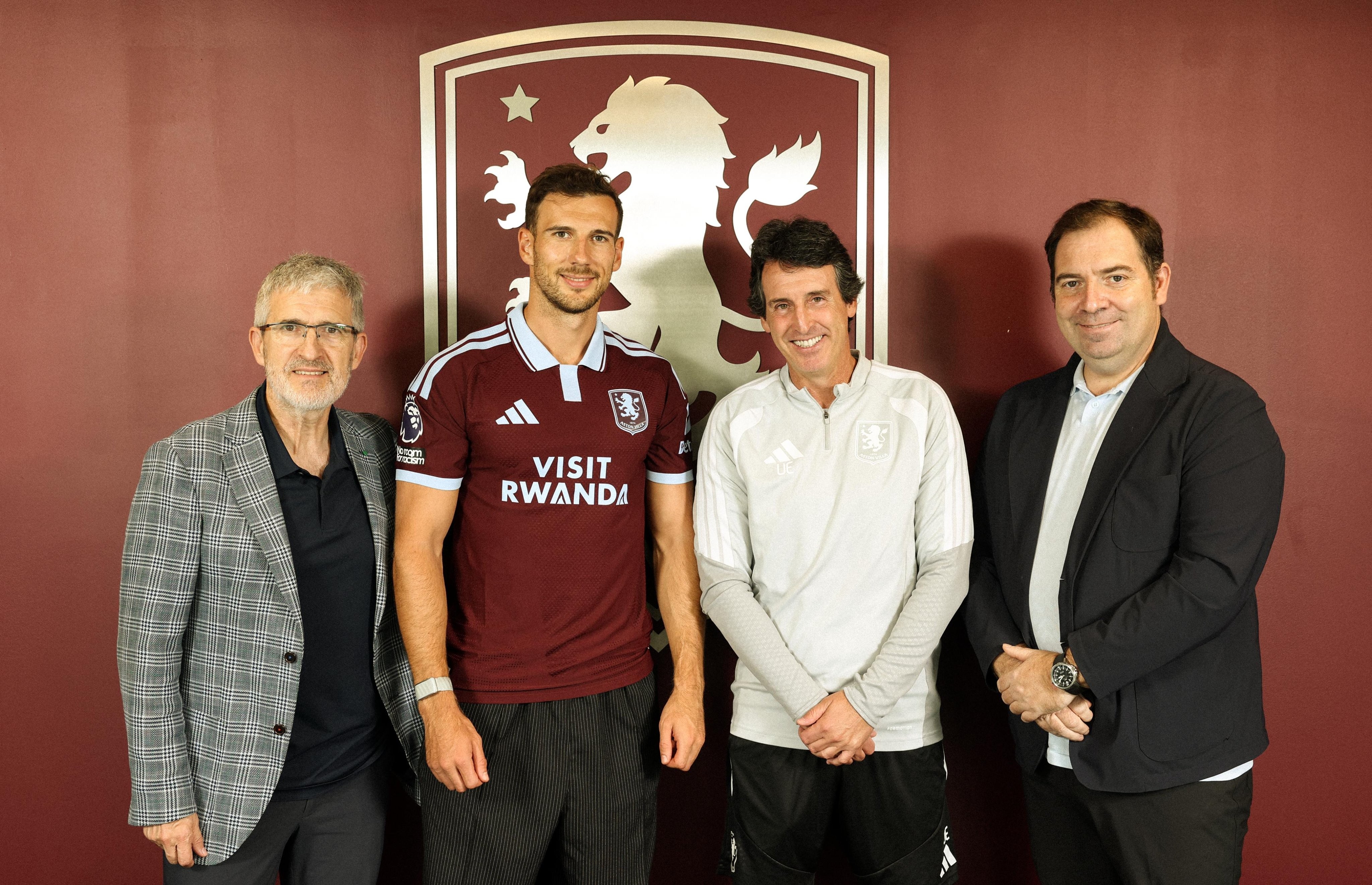 Aston Villa anuncia meia da seleção da Alemanha na Copa com custo zero