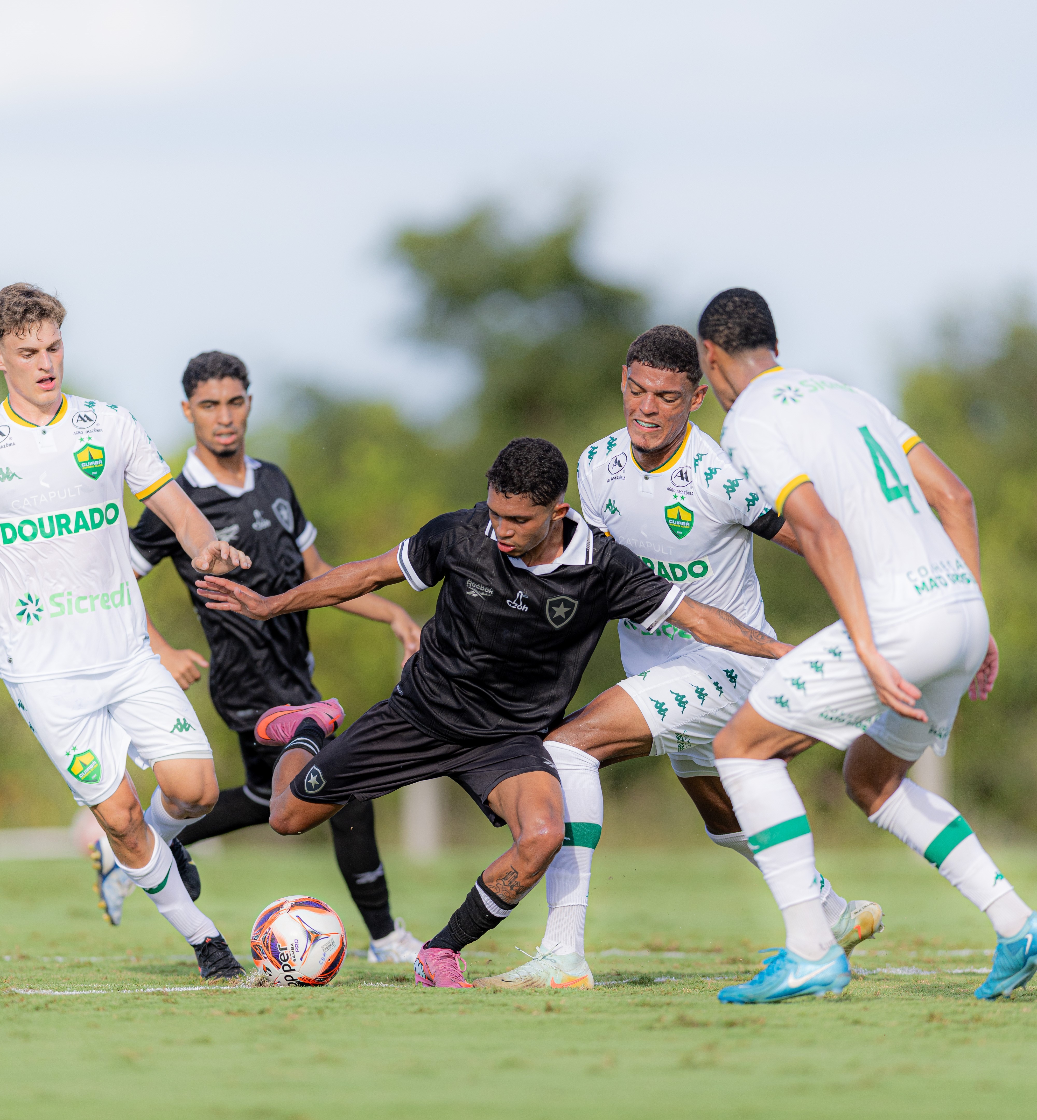 Cuiabá vence o Botafogo por 3 a 1 pelo Brasileiro Sub-20