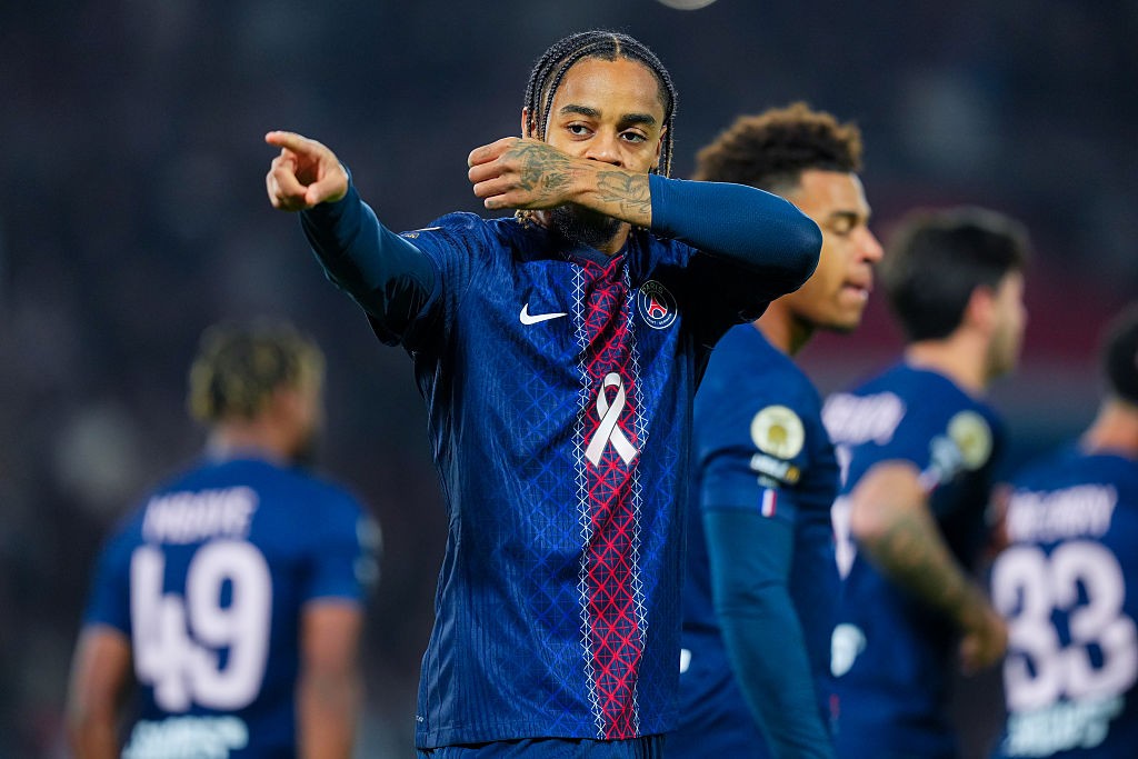 Liverpool prepara oferta de R$ 805 milhões por Barcola