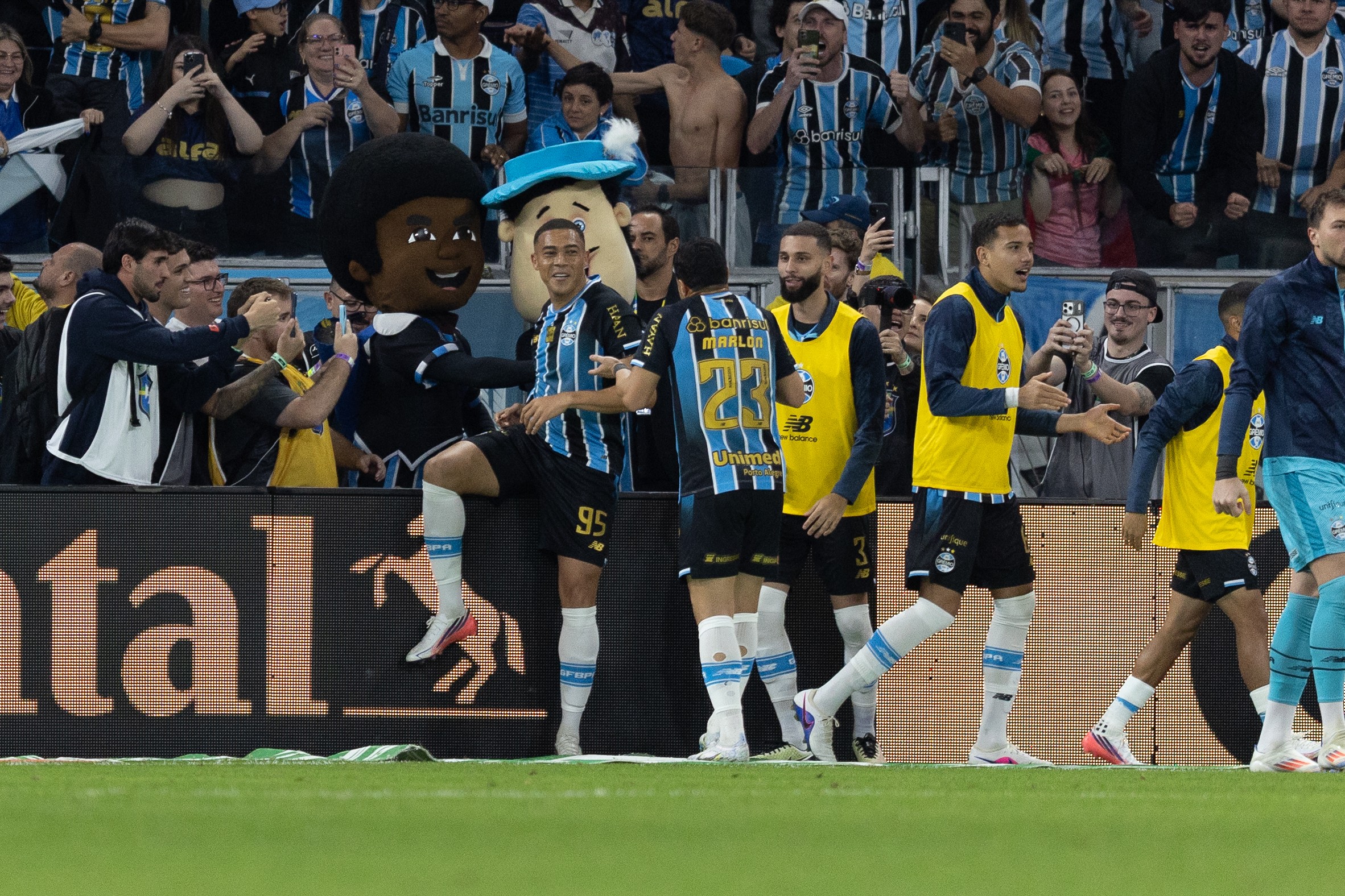 Grêmio viveu uma noite destinada a ecoar na história
