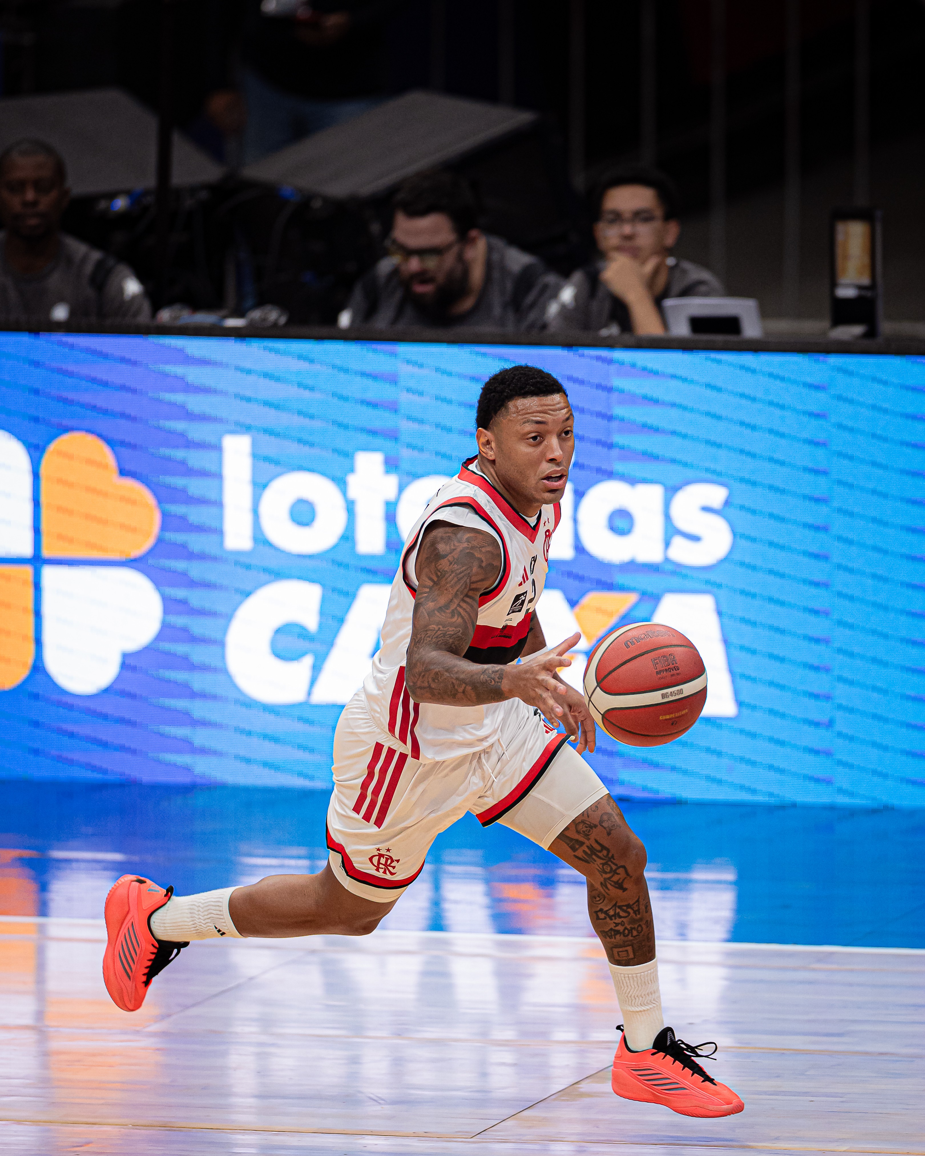 NBB: Flamengo perde para o Bauru na estreia com cesta no último segundo