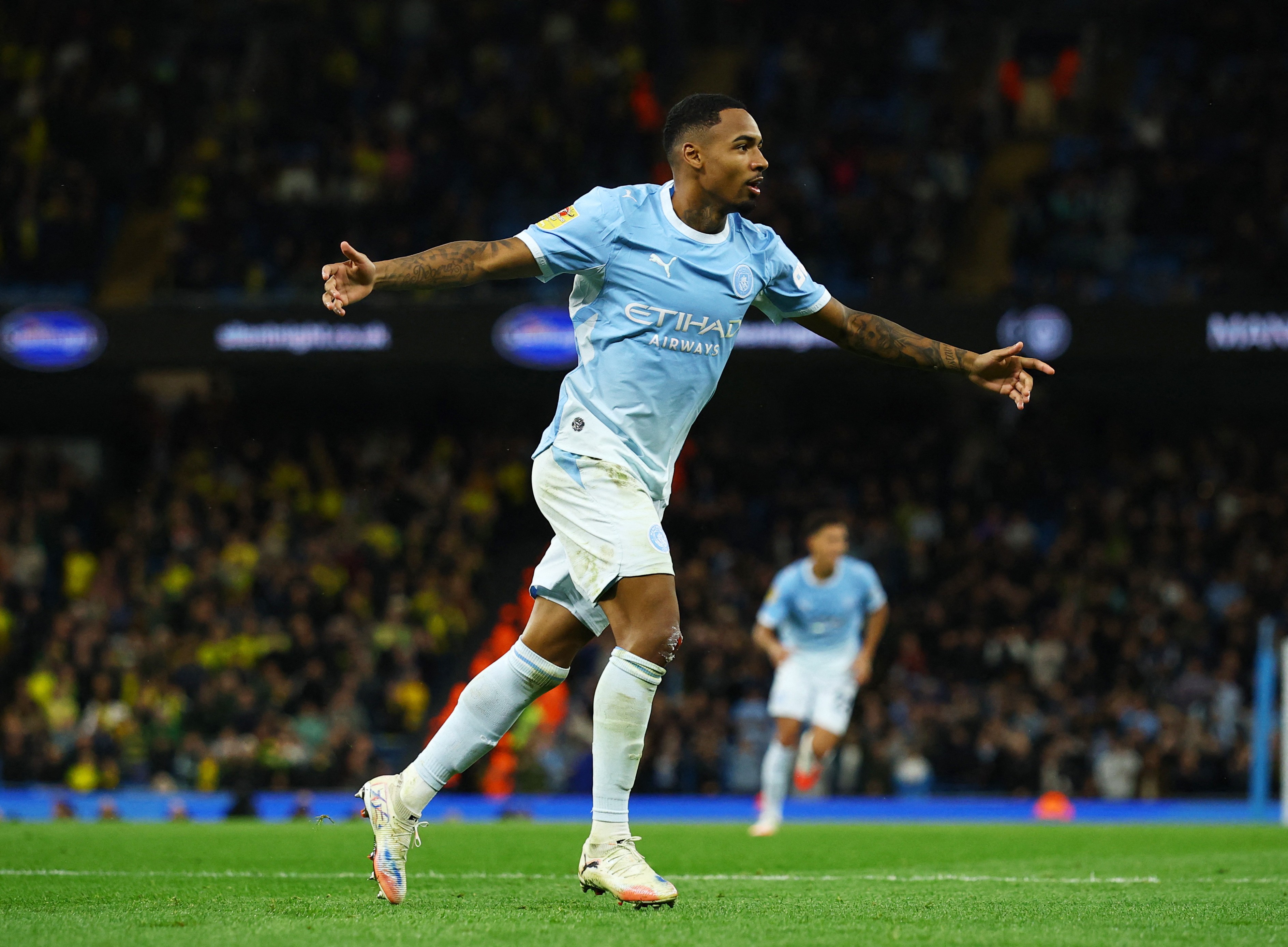 Allan, do City, celebra primeira convocação para a Seleção: "Um dia isso foi muito distante"