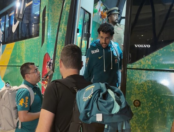 Seleção brasileira chega a Calcutá para amistoso contra a Índia